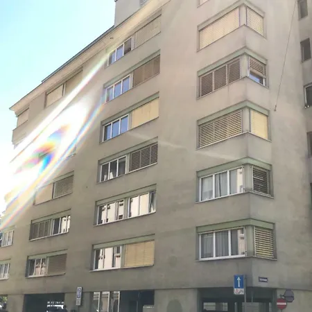 아파트 Bright, & Modern